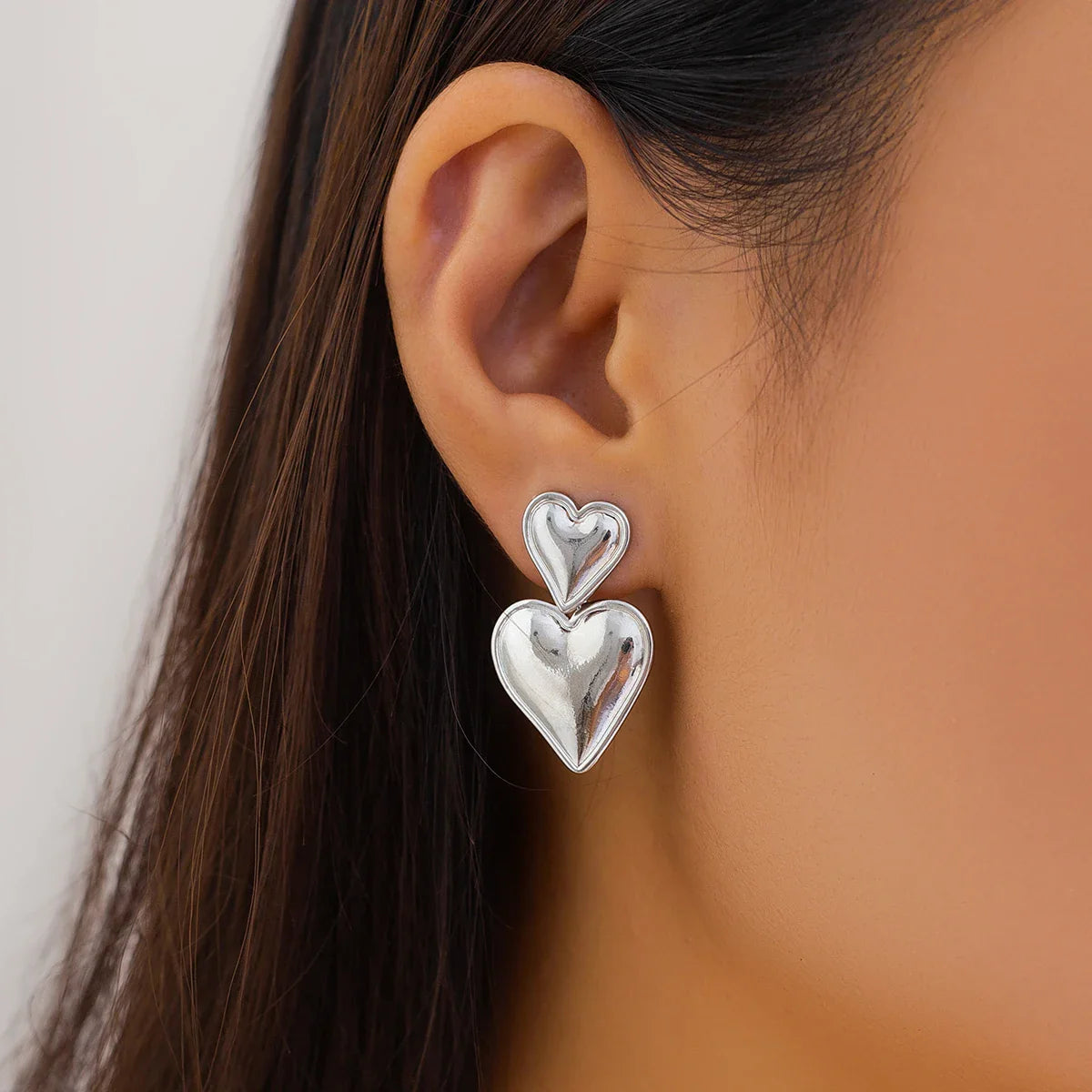 Aleid | Boucles d'oreilles pendantes à double cœur élégantes pour femmes