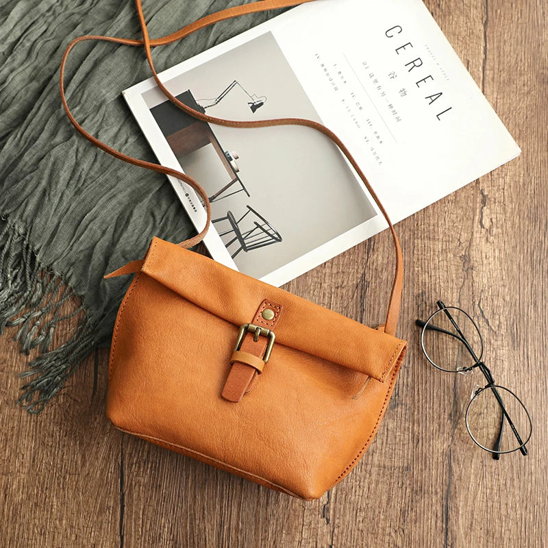 Lyra | Sac Mini Sling Vintage au Style Intemporel et Fonctionnel